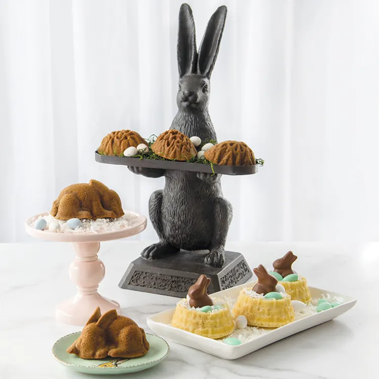 Ornamental Egg Cakelet Pan