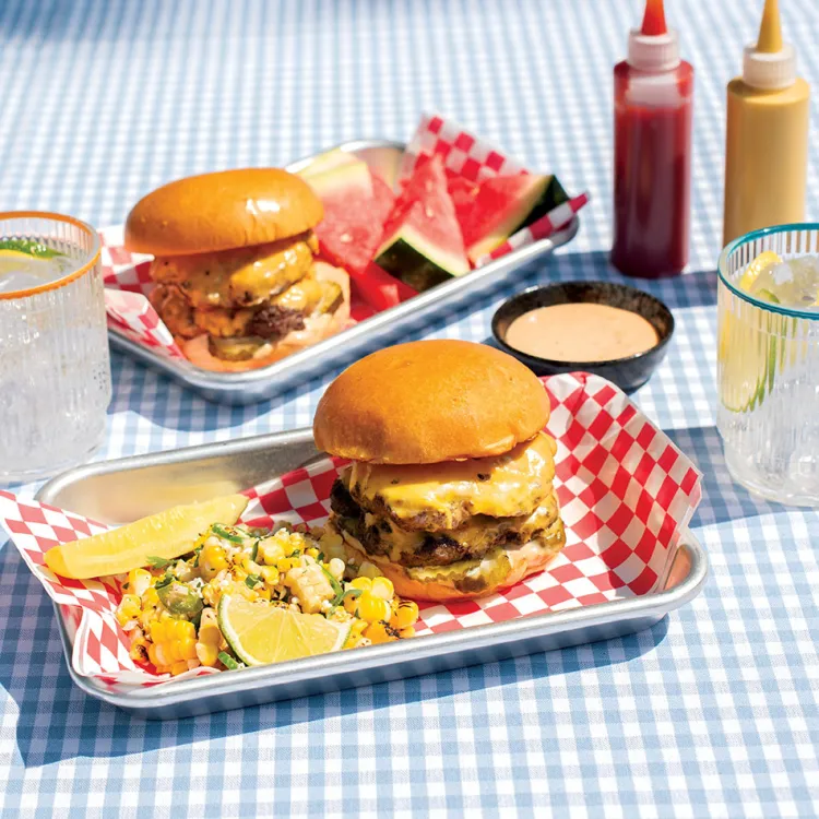 2 Pack Burger Serving Trays