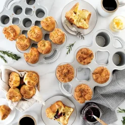 Petite Popover Pan