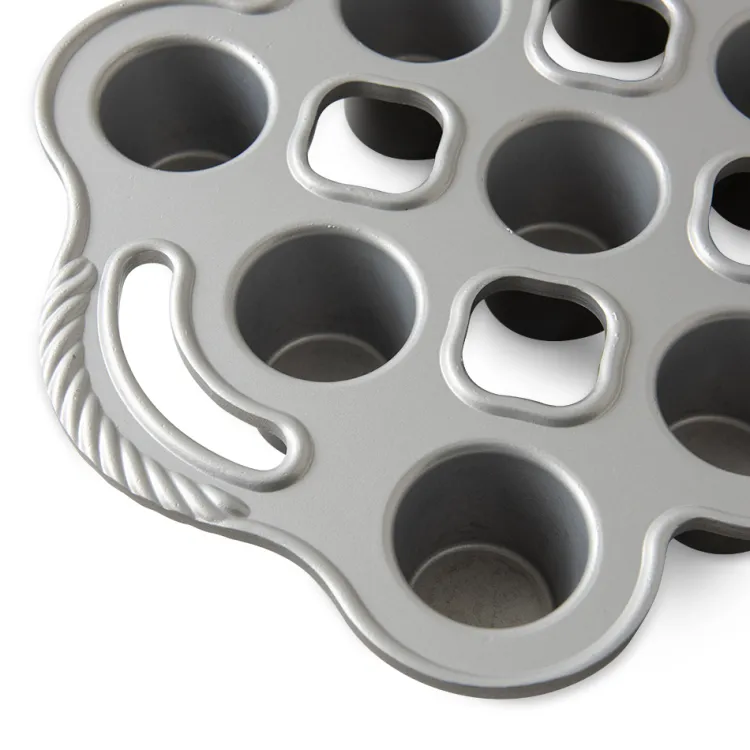 Petite Popover Pan