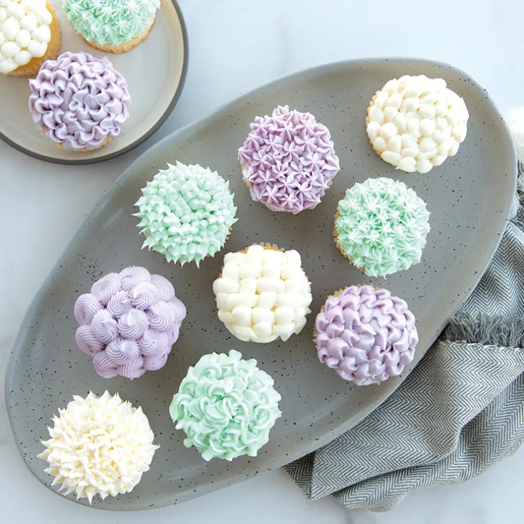 27 Piece Decorating Tip Set
