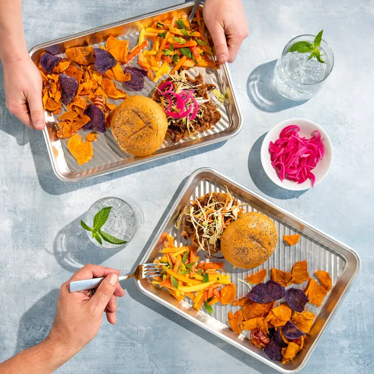 2-Piece Grill & Serve Trays