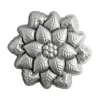 Poinsettia Pull-Apart Pan