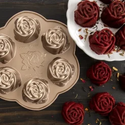 Rosebud Cake Pan
