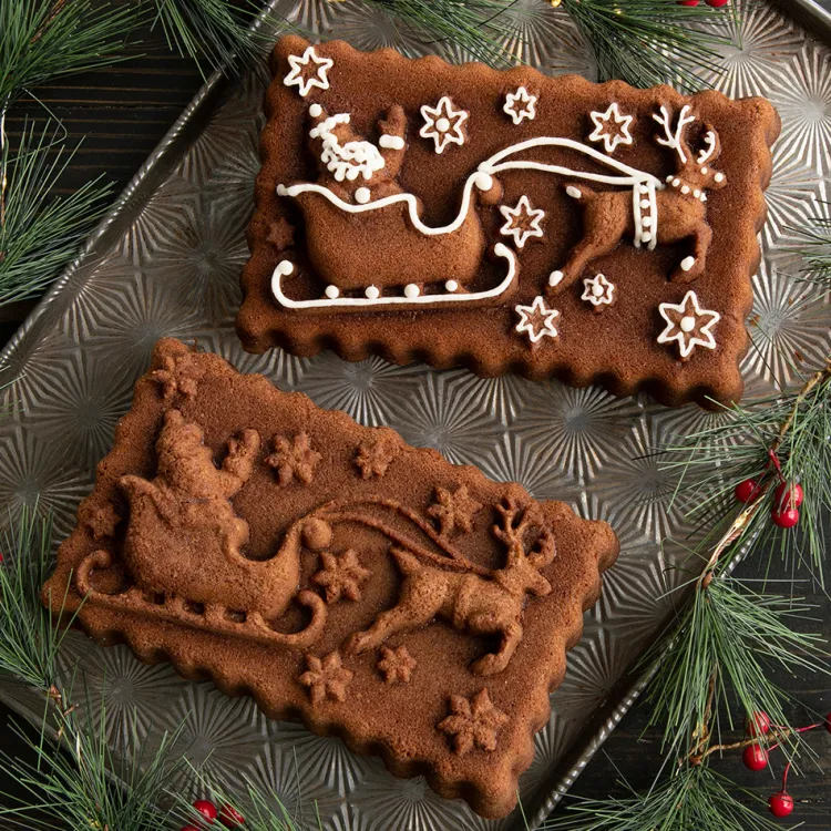 Santa's Sleigh Loaf Pan