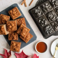 Seasonal Squares Pan
