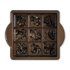 Seasonal Squares Pan