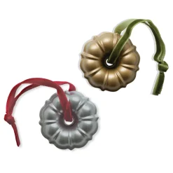 Set of 2 Collectible Cast Ornaments, Classic Bundt®