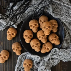 Skull Bites Cakelet Pan