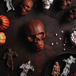 Spooky Skeleton Cakelet Pan