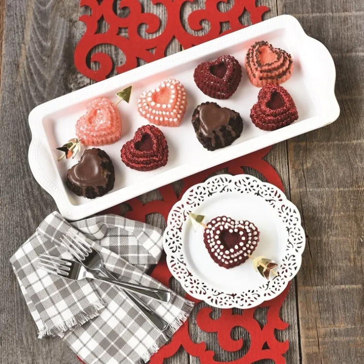 Tiered Heart Cakelet Pan