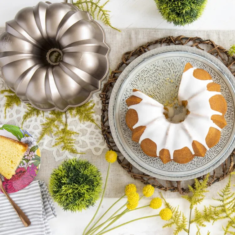 Toffee Original Bundt® Pan