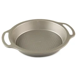 Treat™ 9" Round Cake Pan