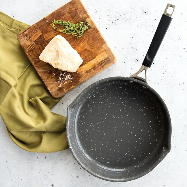 Verde™ 10 Inch Ceramic Nonstick Skillet Pan