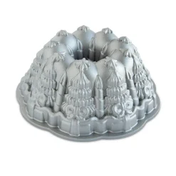 Very Merry Bundt® Pan
