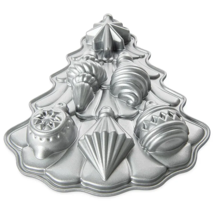 Vintage Ornament Cakelet Pan