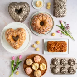Wildflower Loaf and Bundt® Cleaning Tool Set
